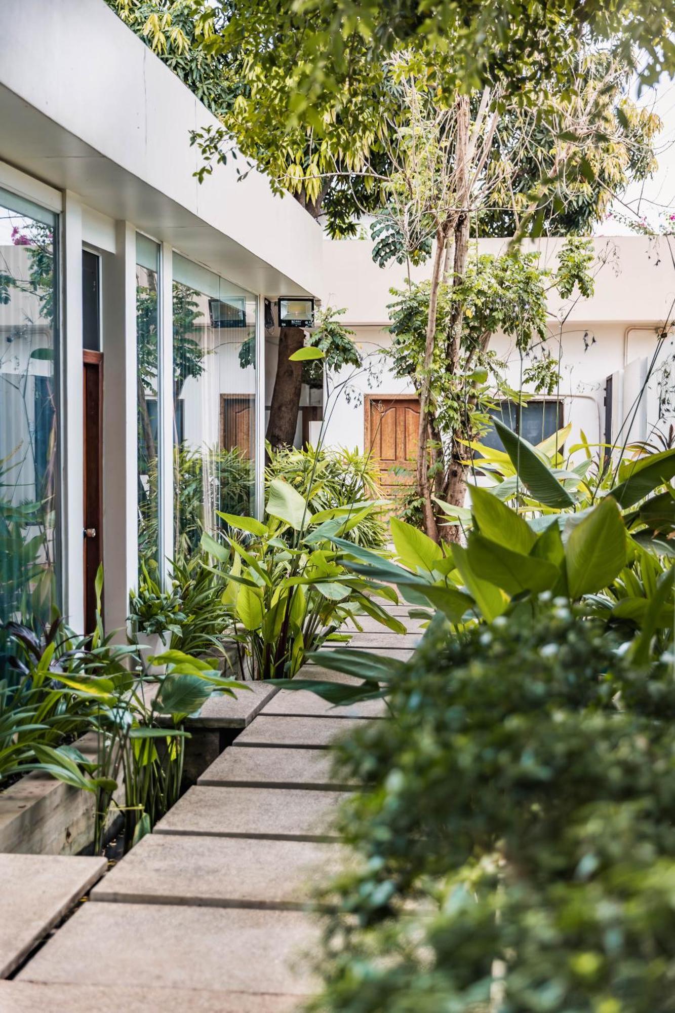 Amatak Boutique Hotel Siem Reap Exterior photo